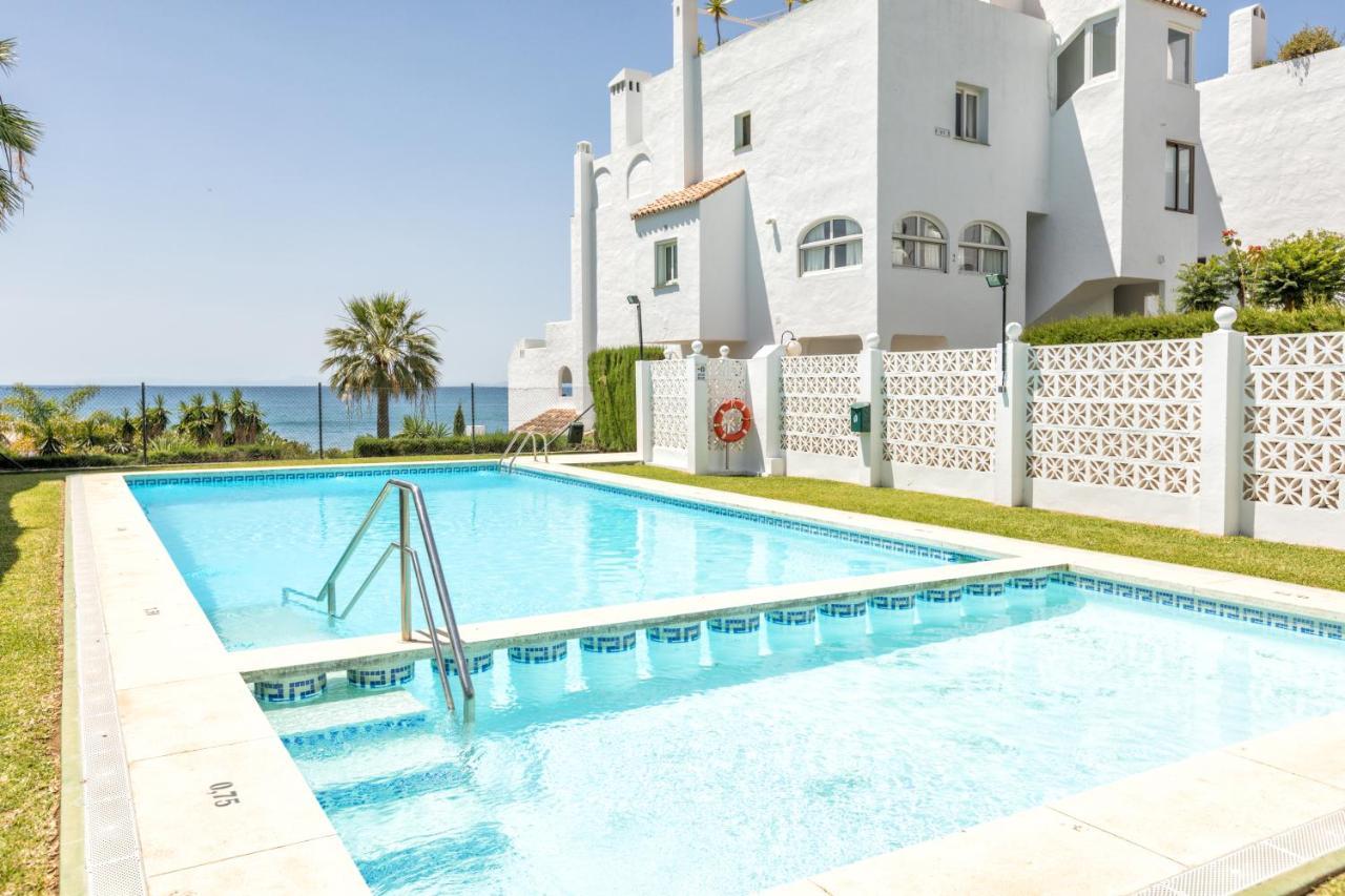 Ferienwohnung Front Sea View Penthouse Estepona Exterior foto